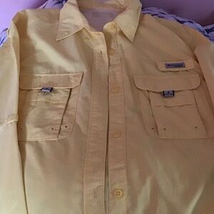 Columbia Light Yellow Button-Up Shirt